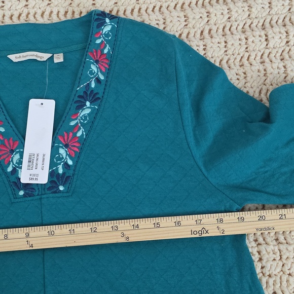 Soft Surroundings Zalamaya Top Green Embroidered Tunic Boho Size M NWT - Picture 10 of 12
